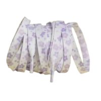Tkaničky s květovaným potiskem, jeden pár - Bílo fialové, 140 cm
